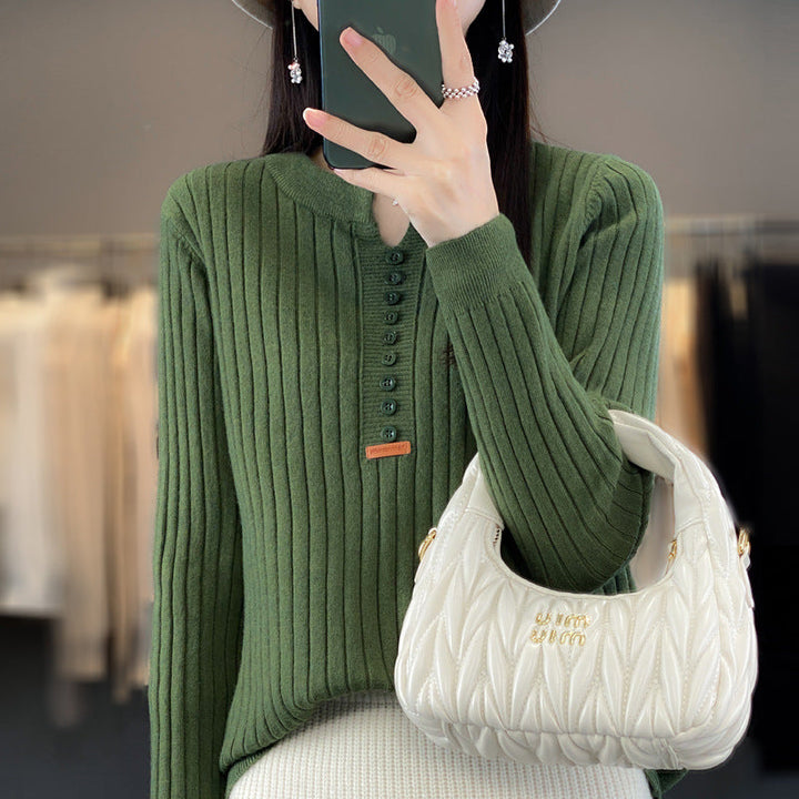 Rene™ | Knitted pullover with V-neck